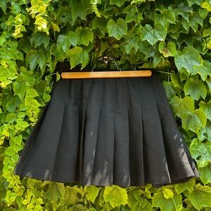 Los Angeles apparel pleated skirt